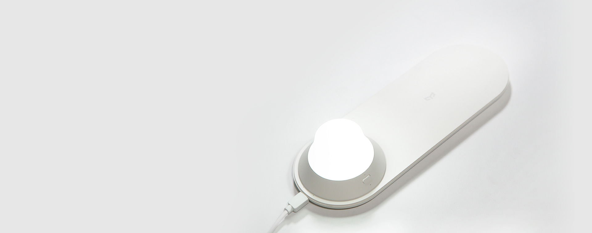 Kabelloses Ladegerät mit Nachtlicht » Tischleuchten