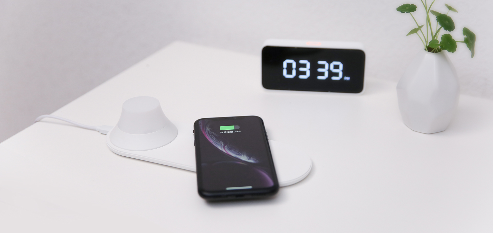 Kabelloses Schnelladen » Kabelloses Ladegerät mit Nachtlicht